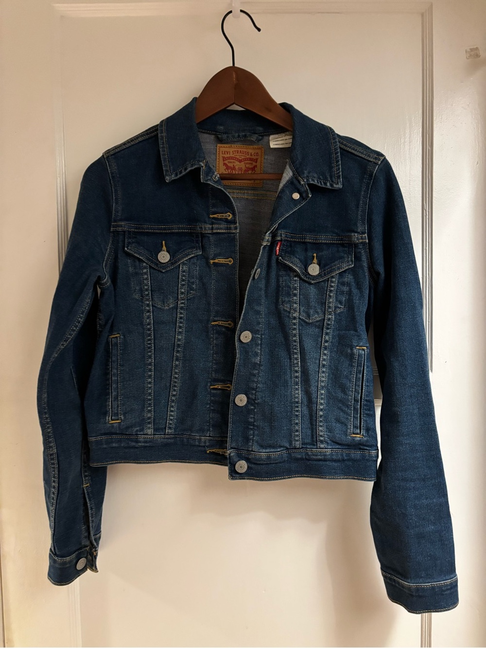 Levi's Women's Dark Blue Denim Trucker Jacket